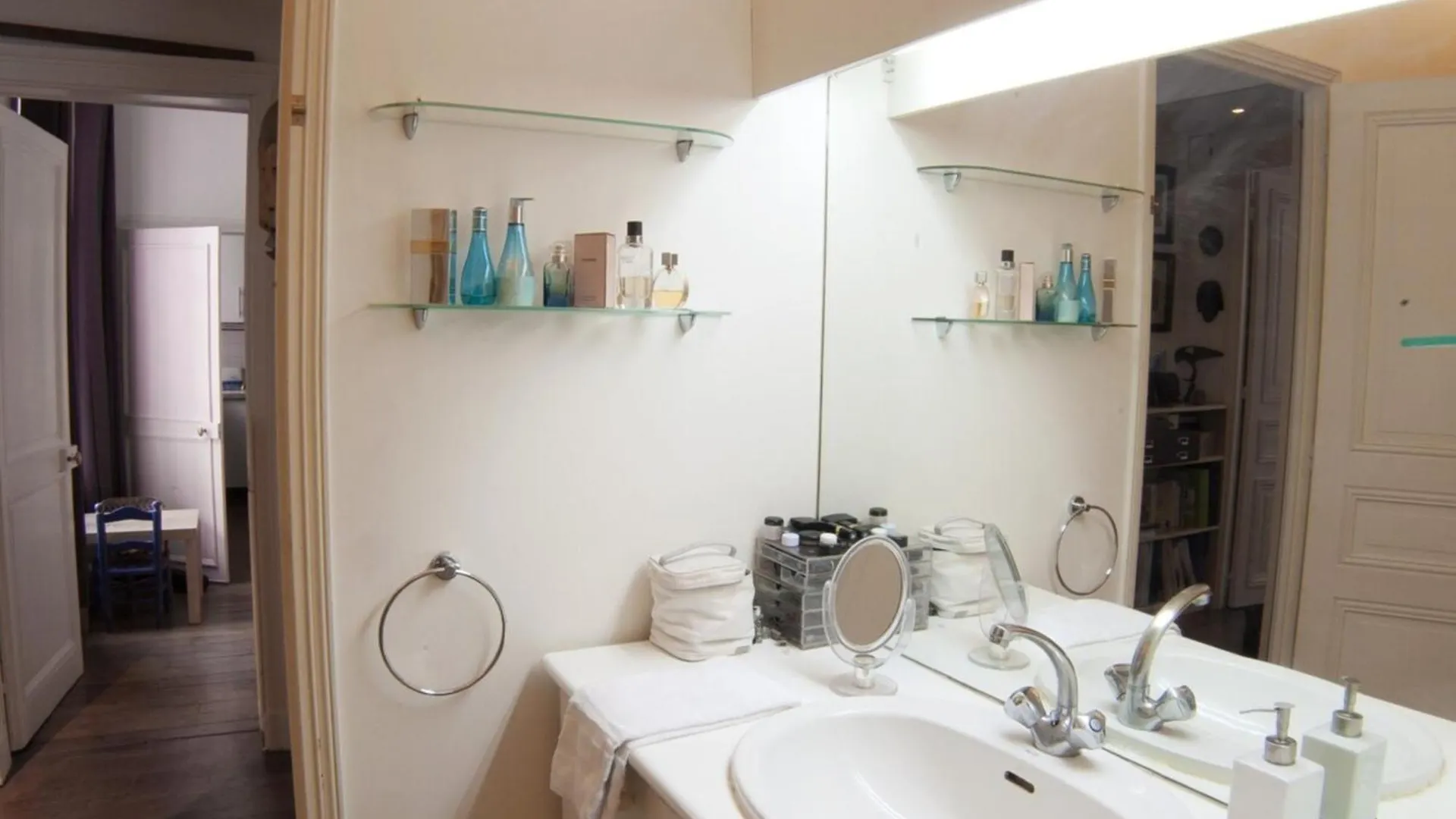 Dream Catcher 3Bdr Paris Apartment France