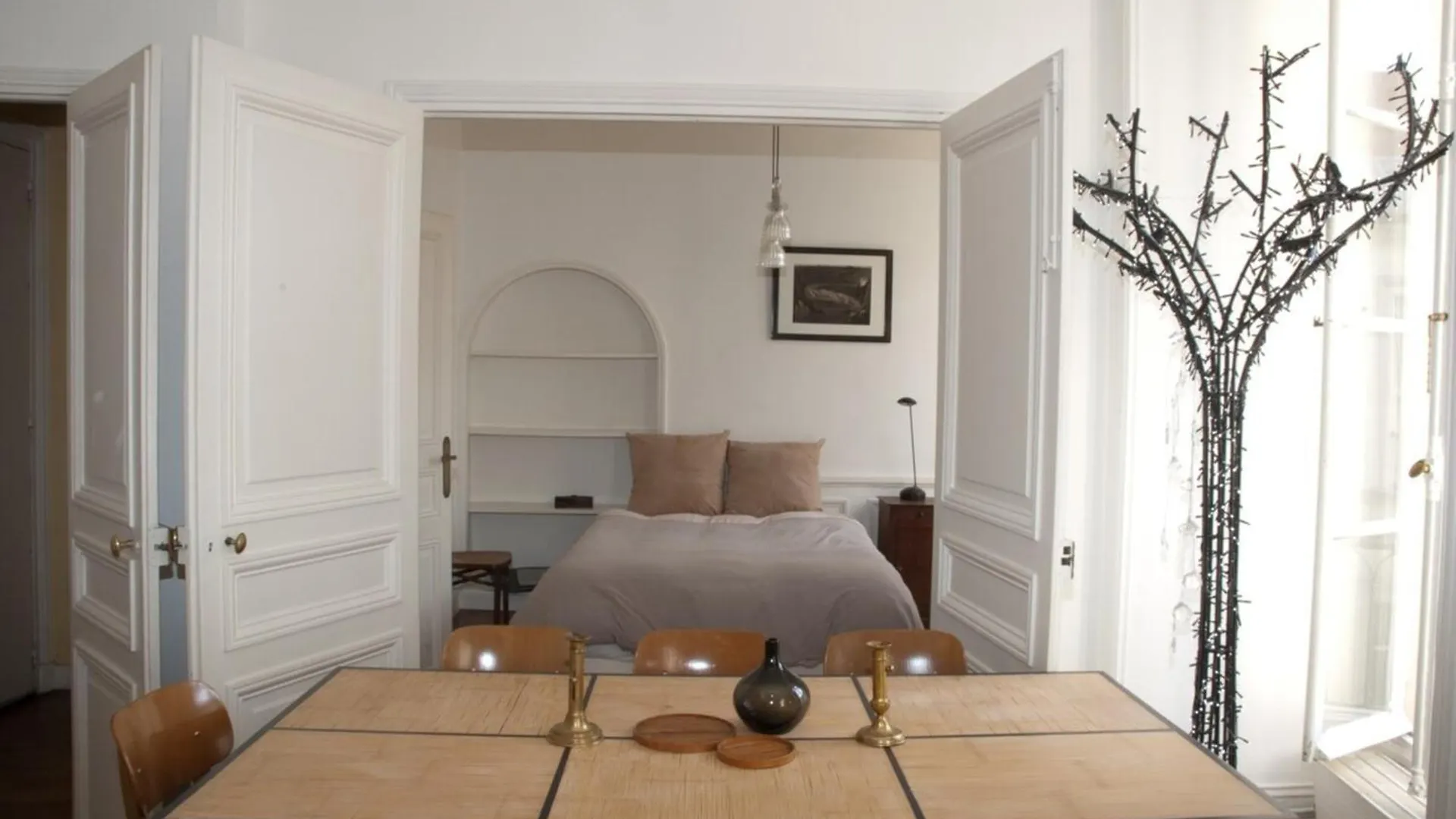Dream Catcher 3Bdr Paris Apartment 0*,  France